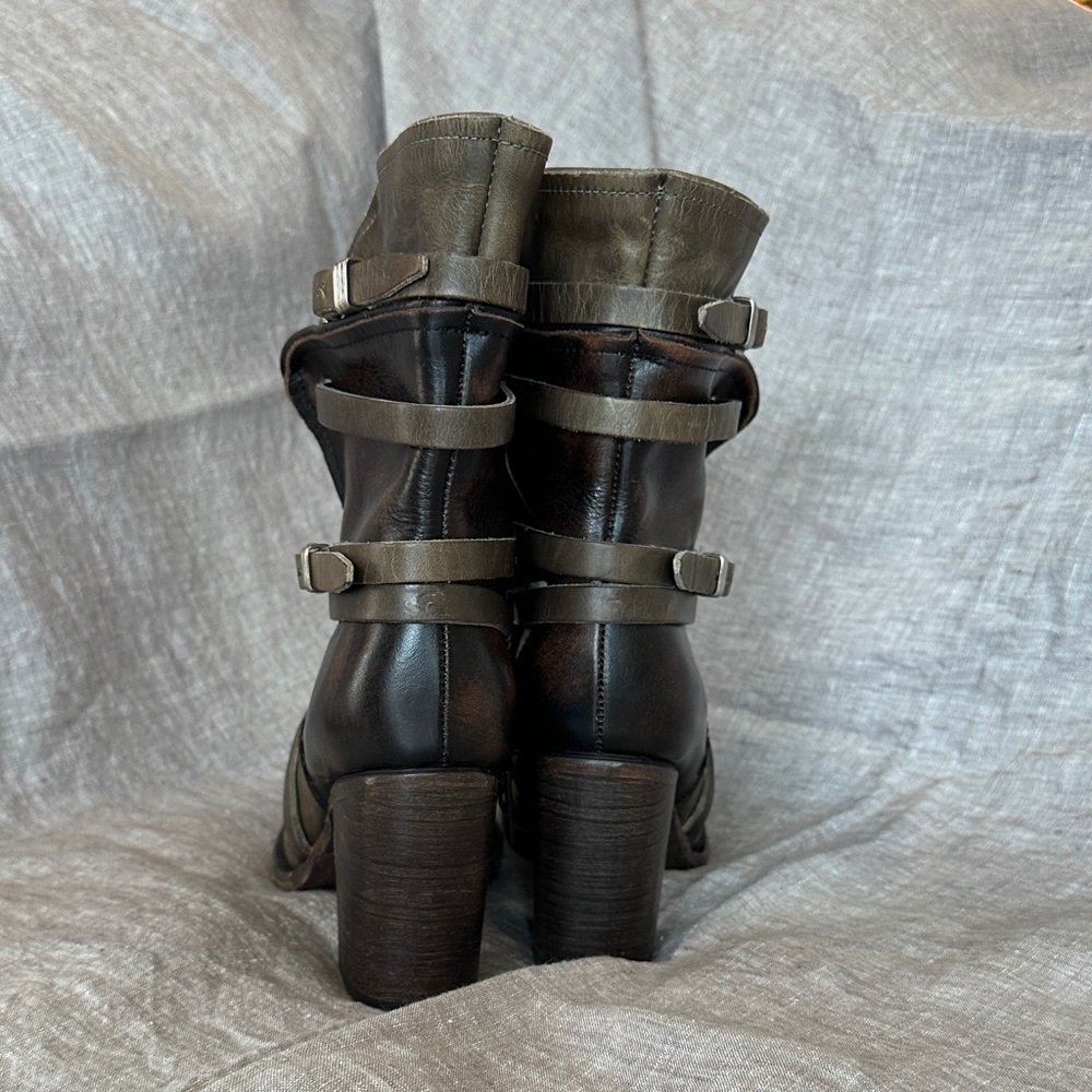 Freebird by Steven Gray and Brown Heeled Boots - Picture 10 of 10